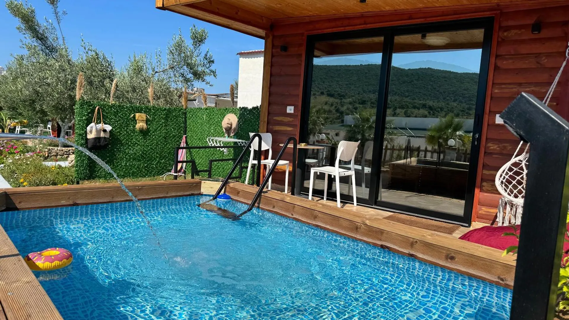 Prázdninový dům Vila The Pool Pushi Park Ksamil Albánie
